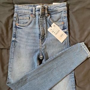 Zara Hi-Rise Vintage Skinny Jeans